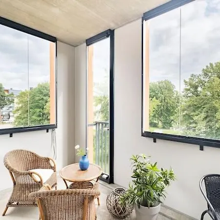 Peaceful Tikkurila Near Airport And City, Free Parking, Fast Wi-fi Vantaa