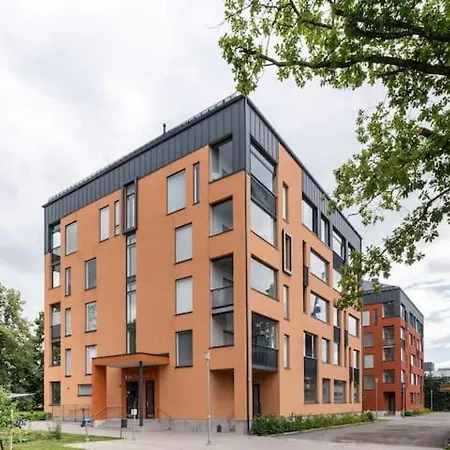 Peaceful Tikkurila Near Airport And City, Free Parking, Fast Wi-fi Apartment Vantaa