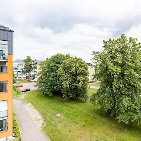 Peaceful Tikkurila Near Airport And City, Free Parking, Fast Wi-fi * Vantaa