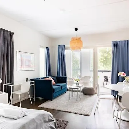 Apartment Peaceful Tikkurila Near Airport And City, Free Parking, Fast Wi-fi Vantaa