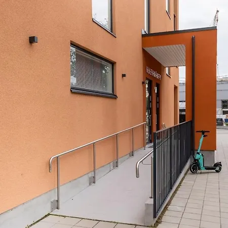 Apartment Peaceful Tikkurila Near Airport And City, Free Parking, Fast Wi-fi Vantaa