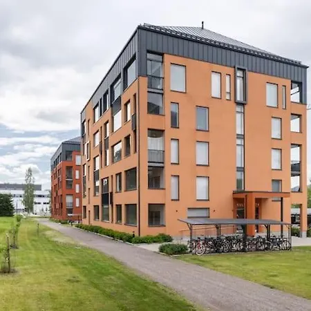 Peaceful Tikkurila Near Airport And City, Free Parking, Fast Wi-fi Apartment Vantaa